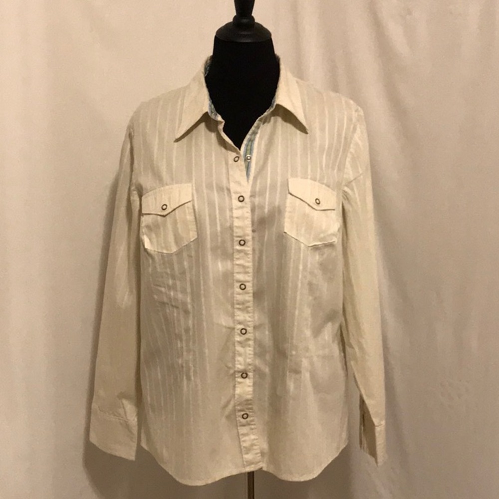 Casual Button-Down Shirt